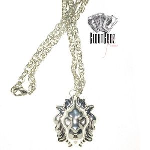 Lioness Choker Chain made by me.